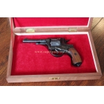 Подарочная деревянная коробка для револьвера Наган